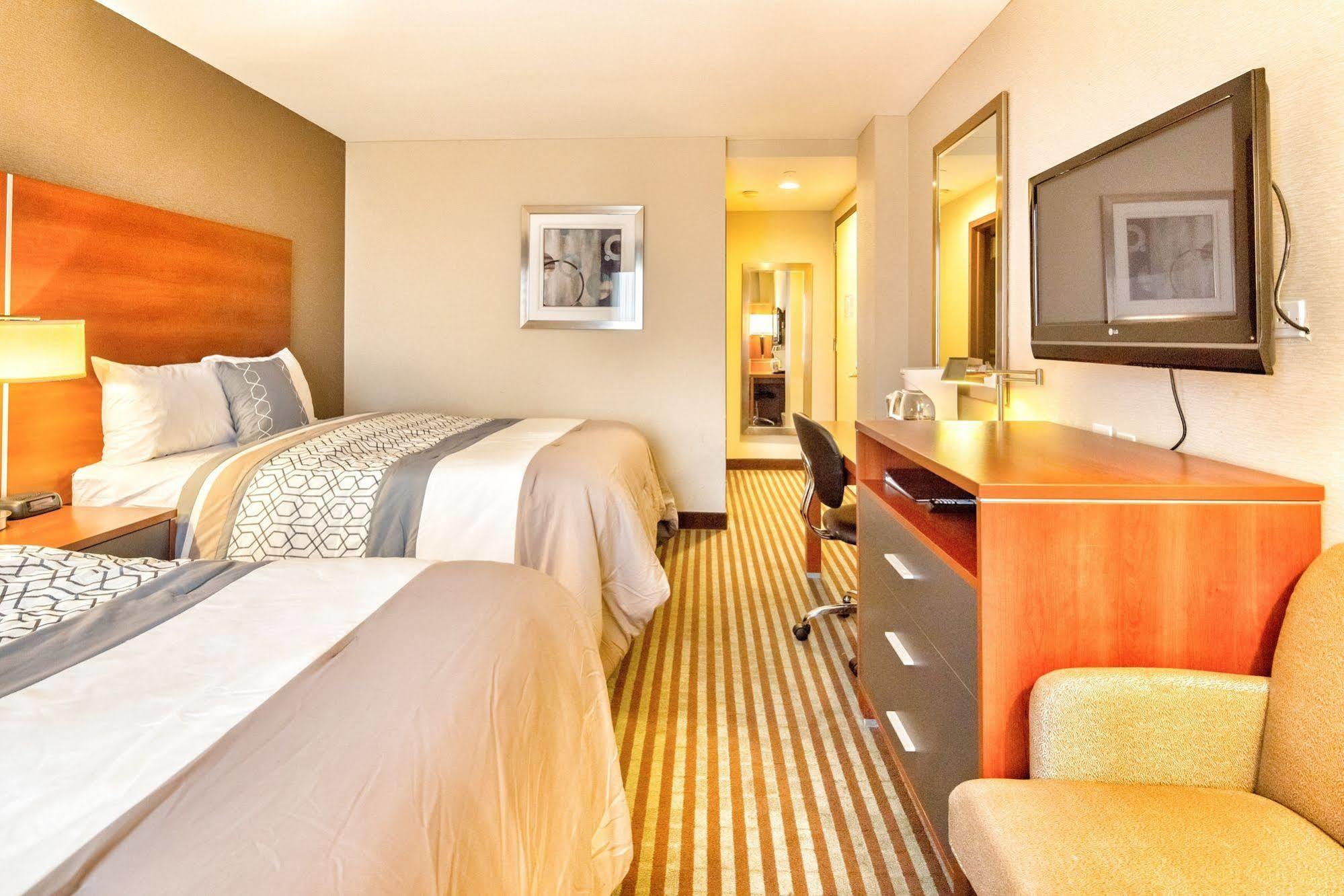 Prince Flushing Hotel New York Eksteriør billede